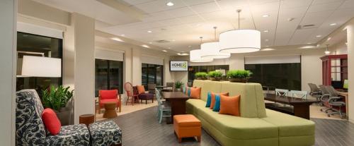 Home2 Suites By Hilton Charlotte Northlake - image 2